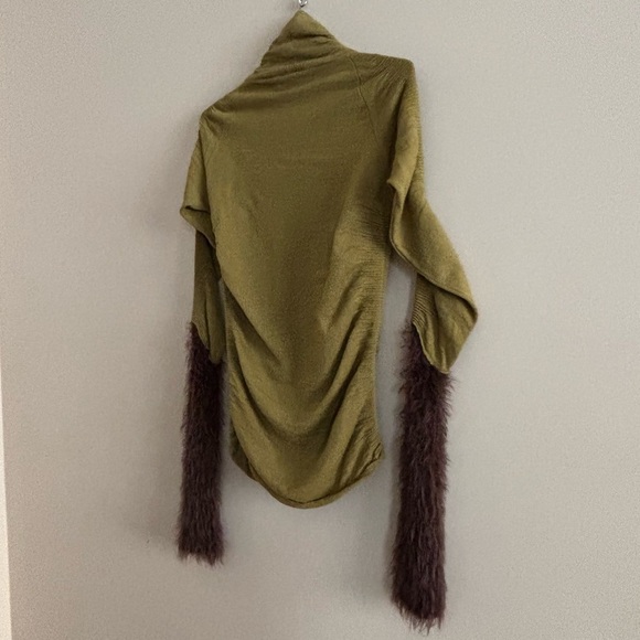 NWOT Vitelli Italy Sz 3 Sz XS Green Cashmere Blend Turtleneck Brown Fluffy Muff - Picture 3 of 10